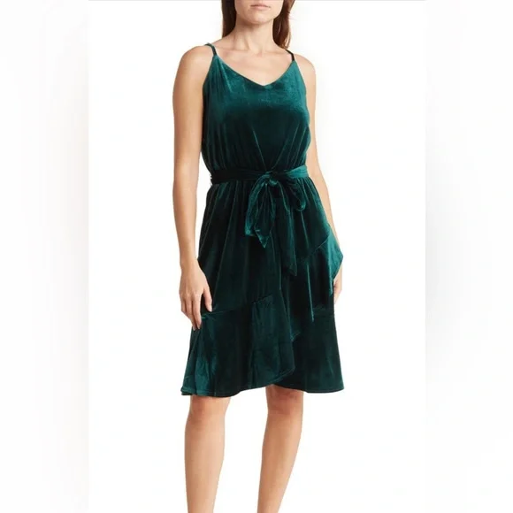 tahari green velvet dress Velvet Blazer – Elie Tahari main image 1